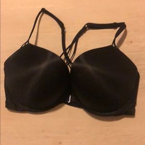 Victoria Secrets Plunge Bombshell